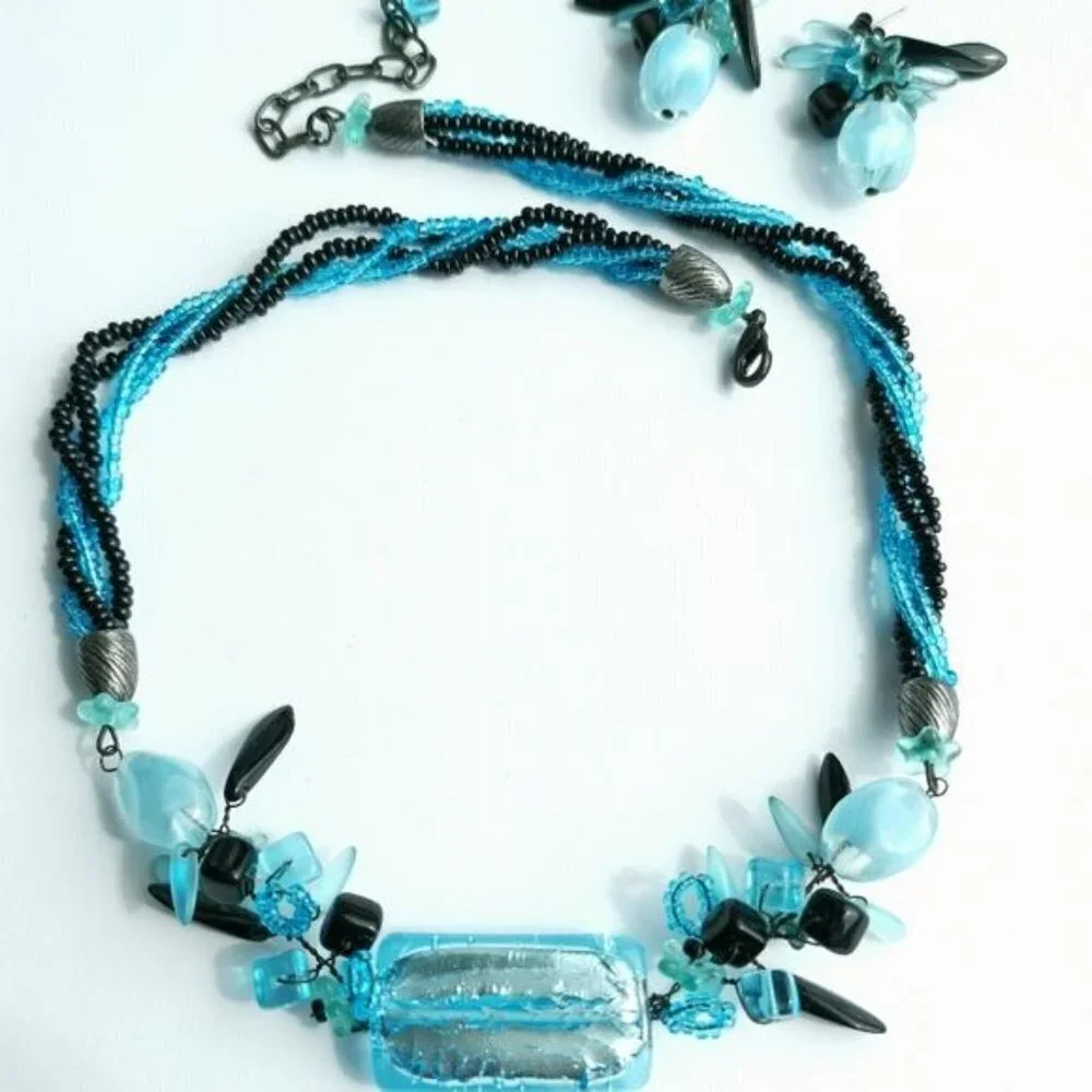 HOST PICK! Murano silver foil bead necklace  in turquoise and black - Picture 6 of 6